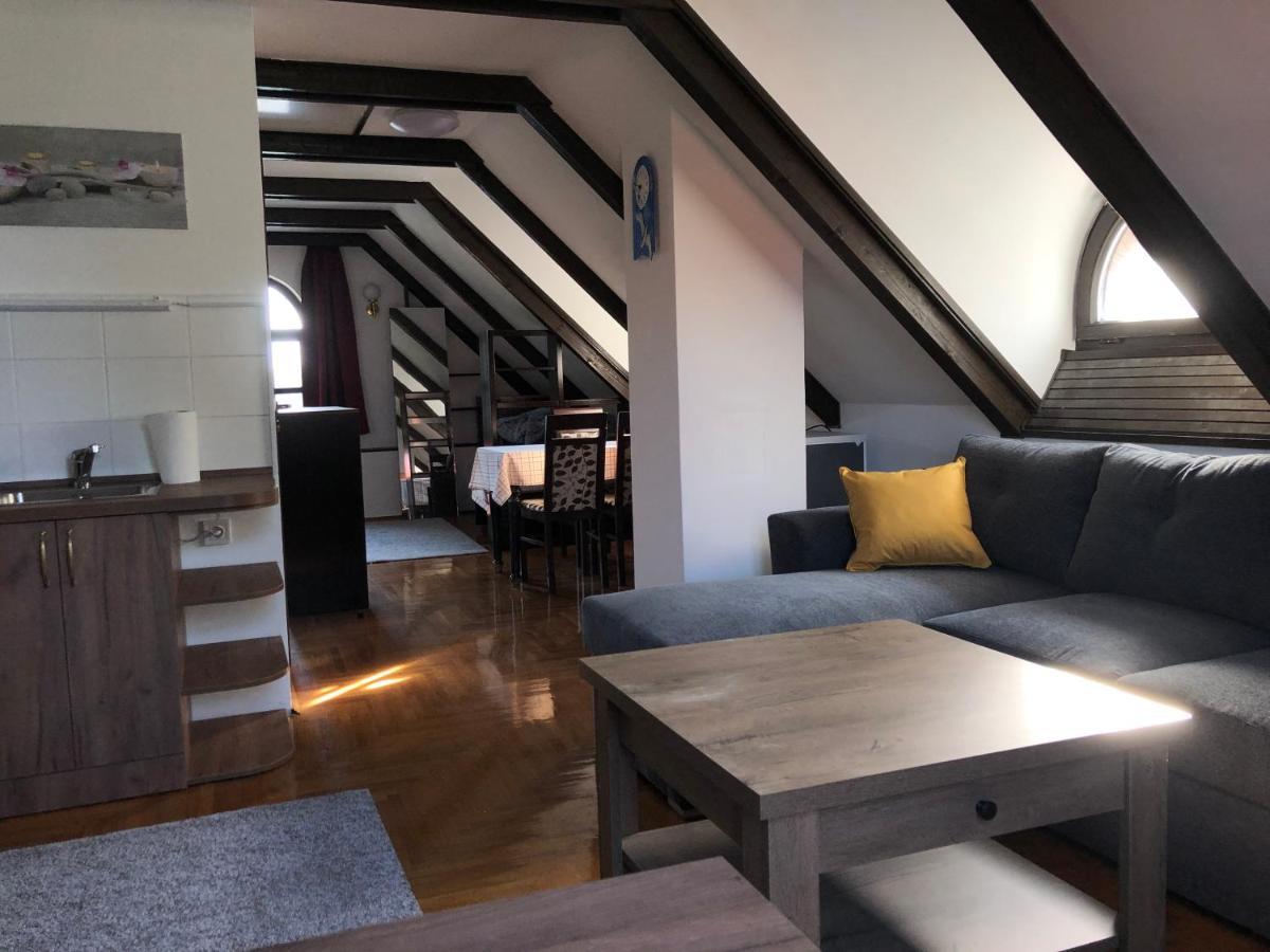 Echo Apartman ตีฮานี ภายนอก รูปภาพ