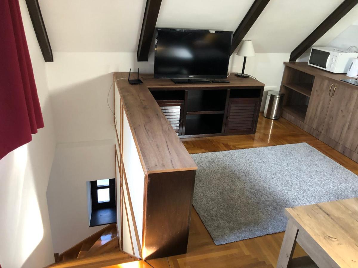Echo Apartman ตีฮานี ภายนอก รูปภาพ