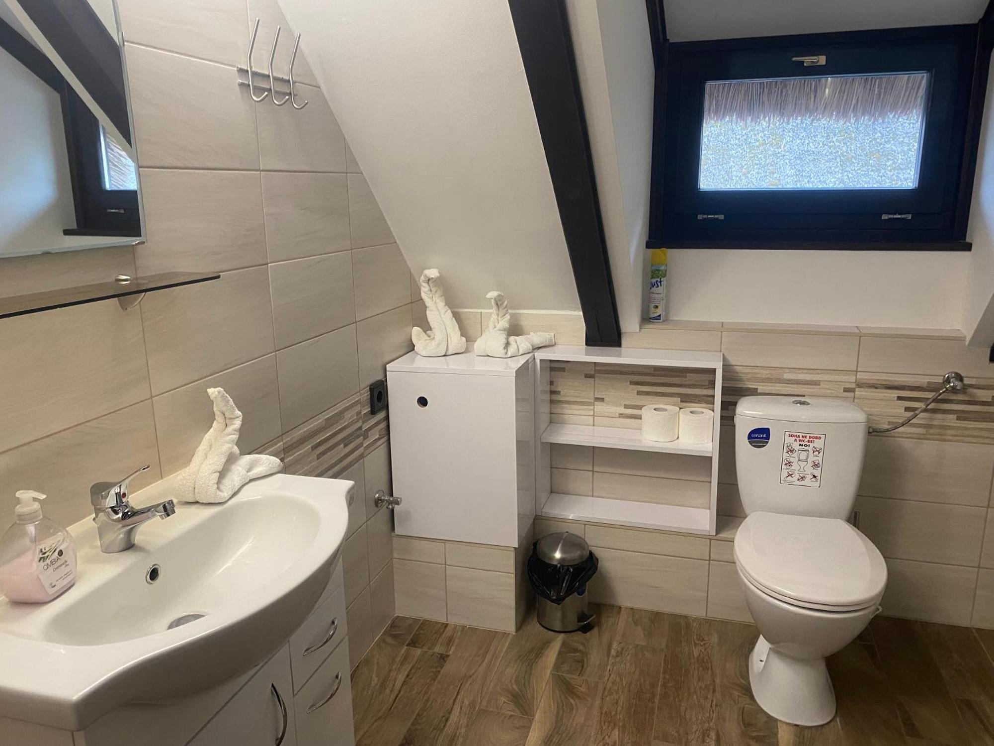 Echo Apartman ตีฮานี ภายนอก รูปภาพ